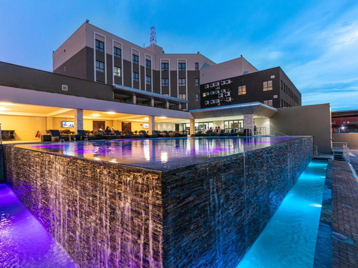 The Grand Aria Hotel And Conference Centre Габороне Екстер'єр фото